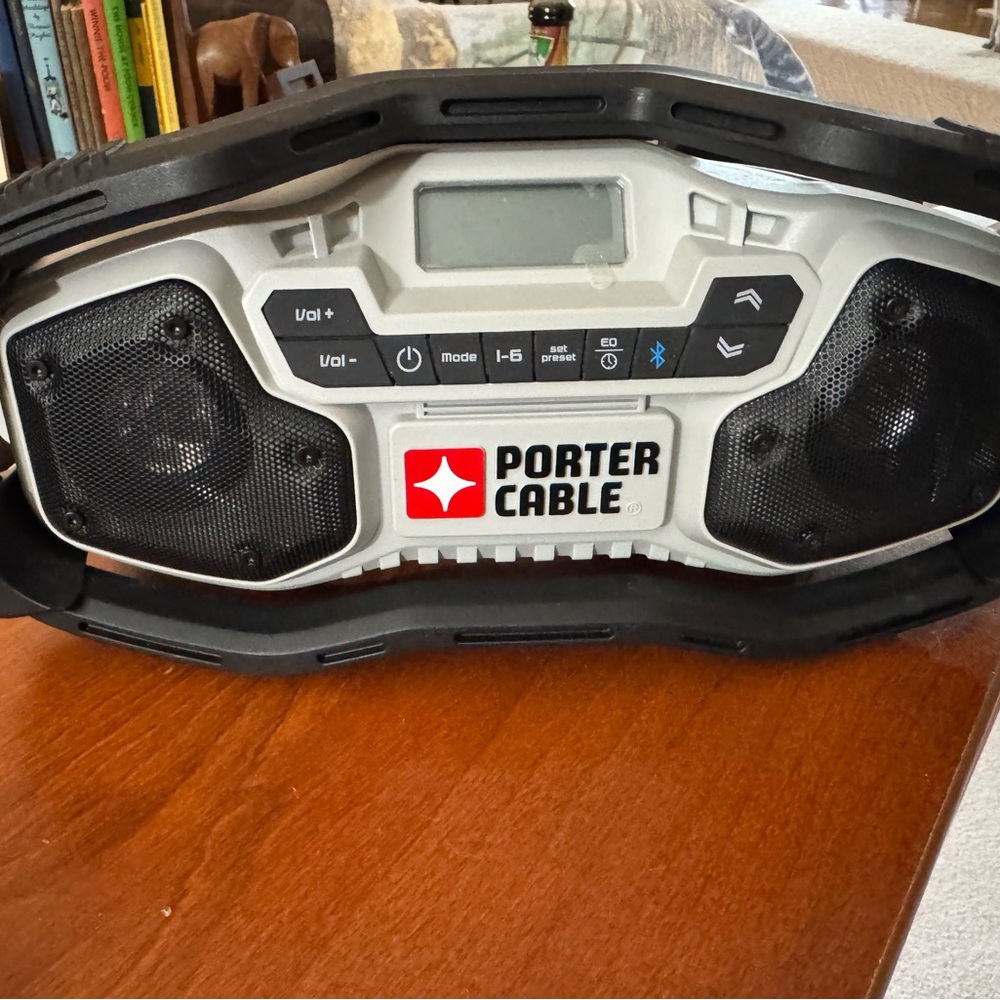 Porter Cable Jobsite Bluetooth radio